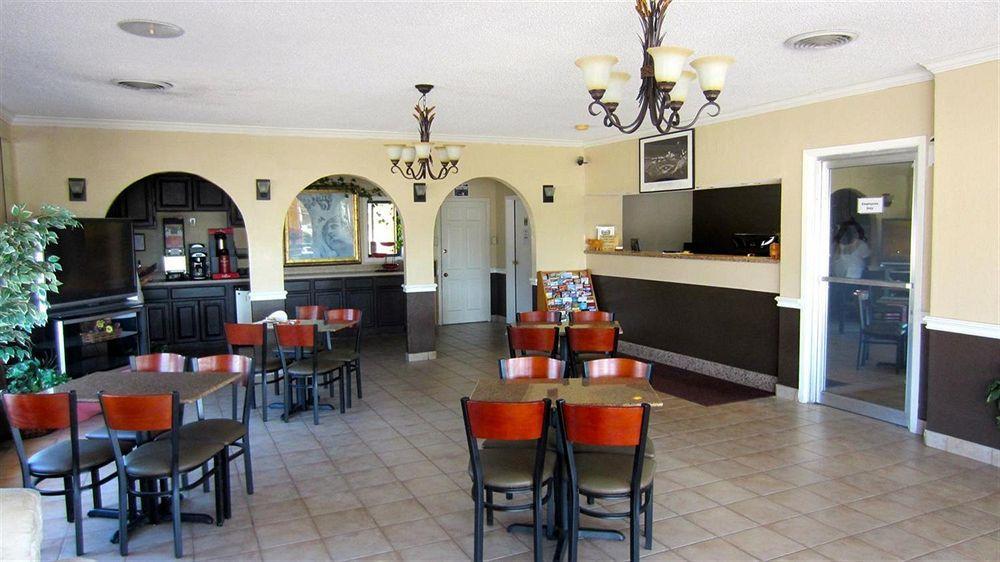 Americas Best Value Inn & Suites Brenham Zewnętrze zdjęcie