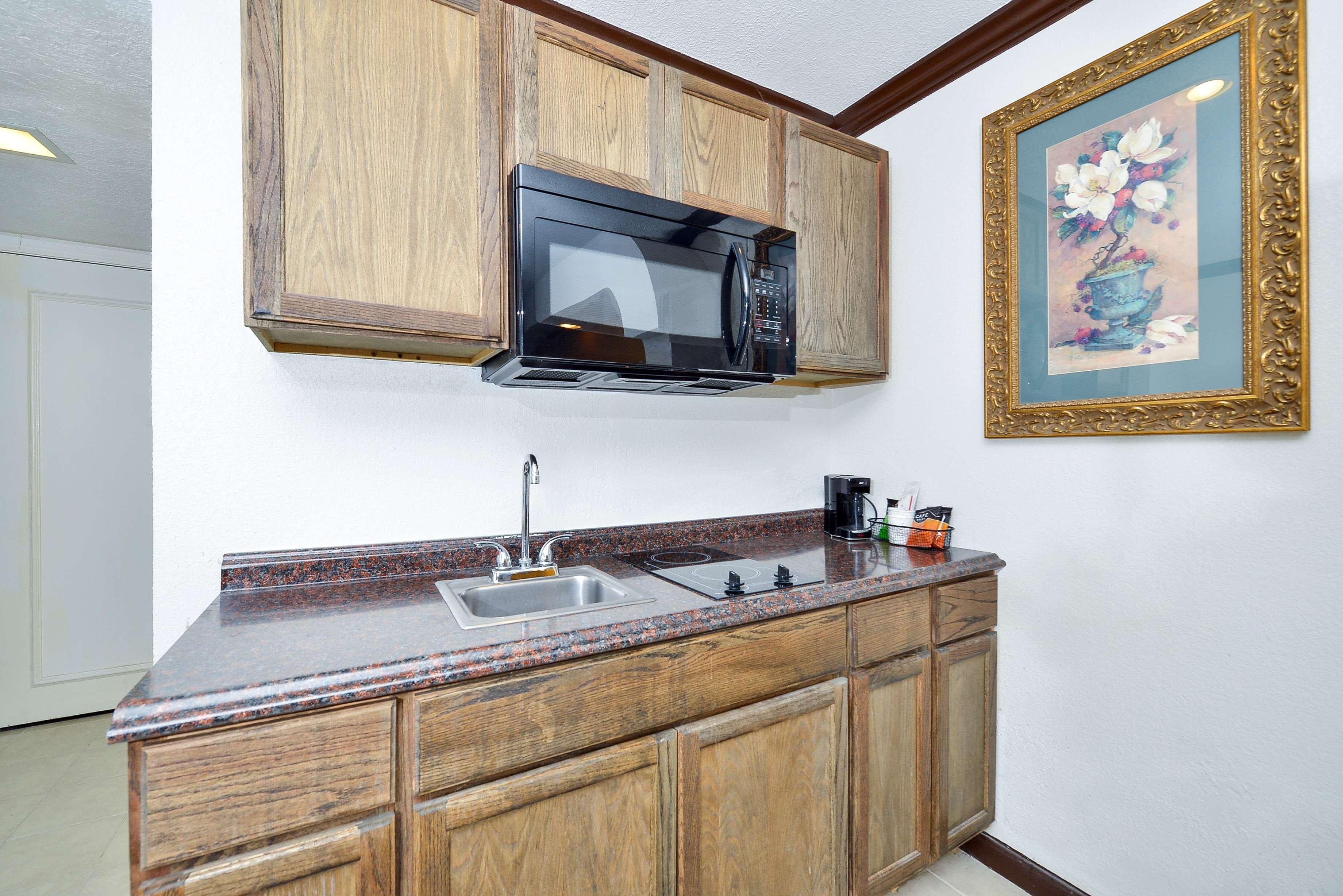 Americas Best Value Inn & Suites Brenham Zewnętrze zdjęcie