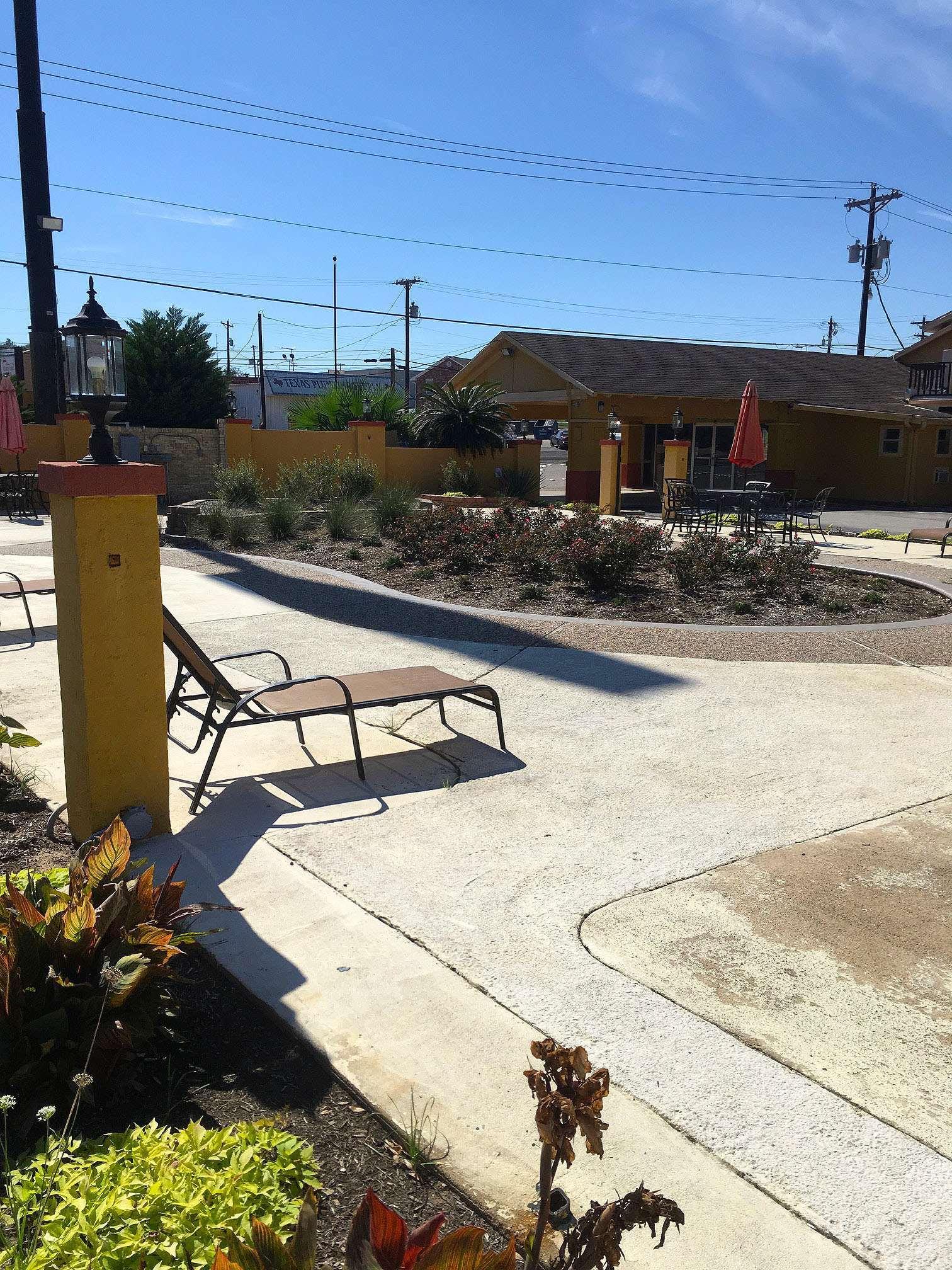Americas Best Value Inn & Suites Brenham Zewnętrze zdjęcie