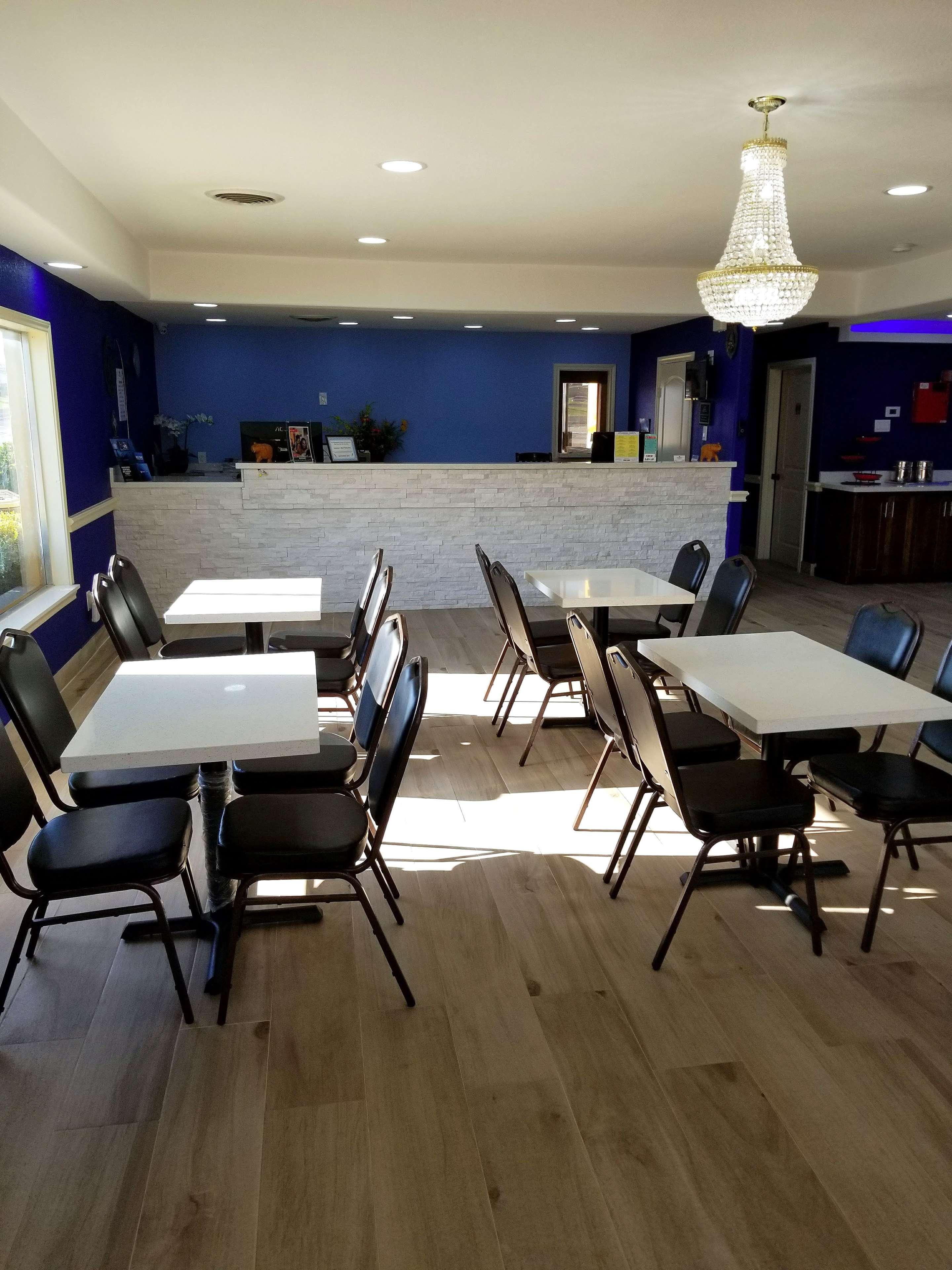 Americas Best Value Inn & Suites Brenham Zewnętrze zdjęcie