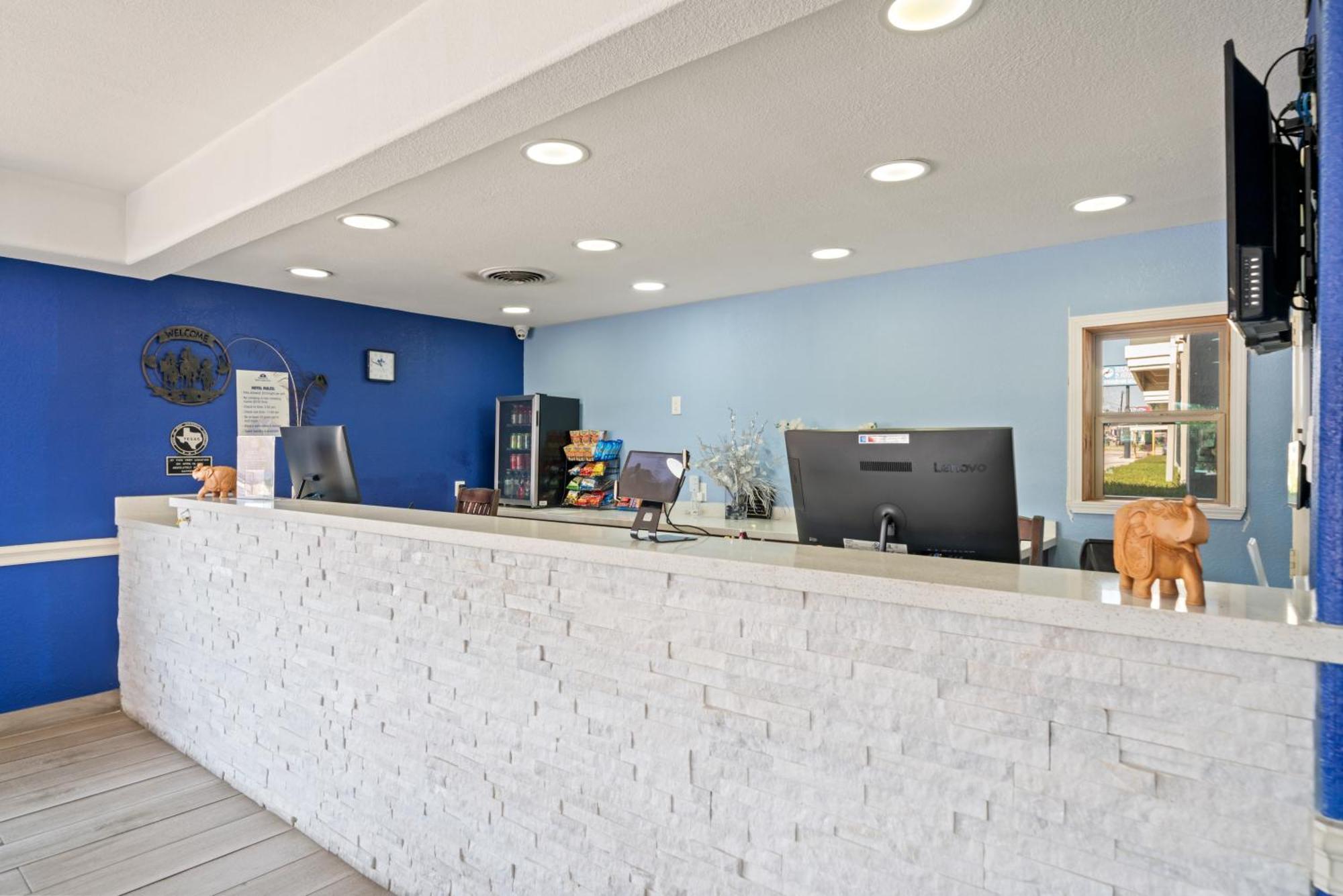 Americas Best Value Inn & Suites Brenham Zewnętrze zdjęcie
