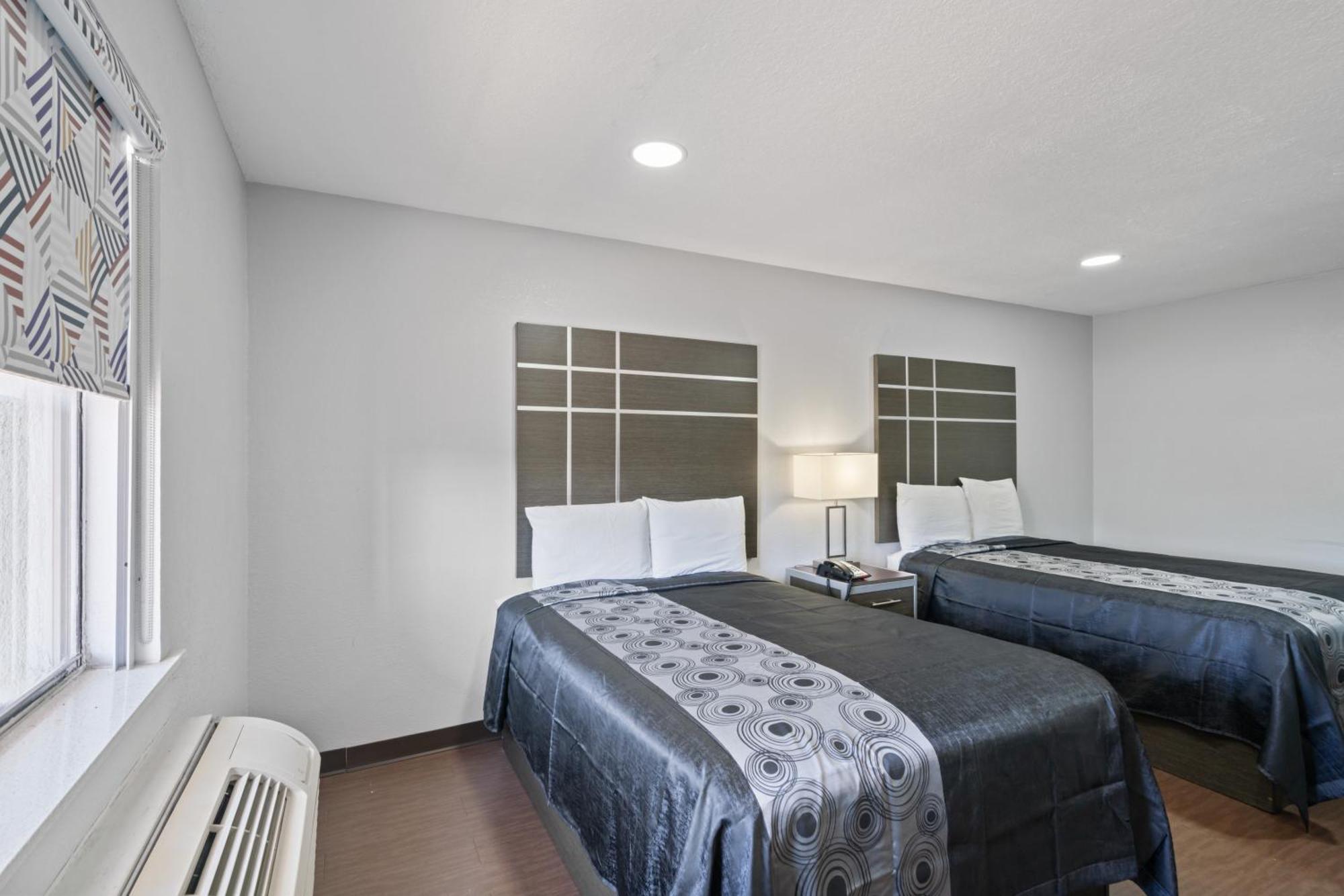 Americas Best Value Inn & Suites Brenham Zewnętrze zdjęcie